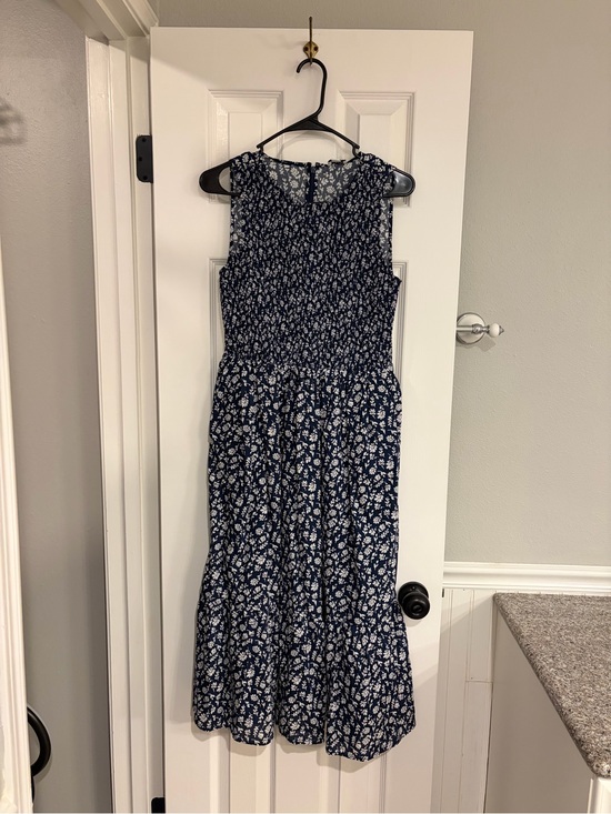 J. Crew Dresses & Skirts - J.Crew Floral Smocked Midi Dress Small Navy White